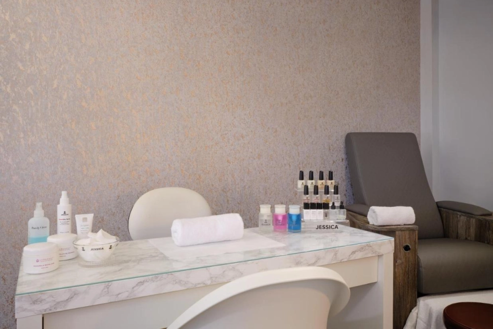 Delta Hotels by Marriott Breadsall Priory Country Club - Hotel Photo 16