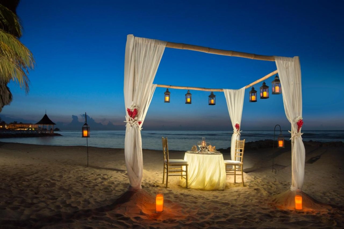 Half Moon - Hotel Photo 8