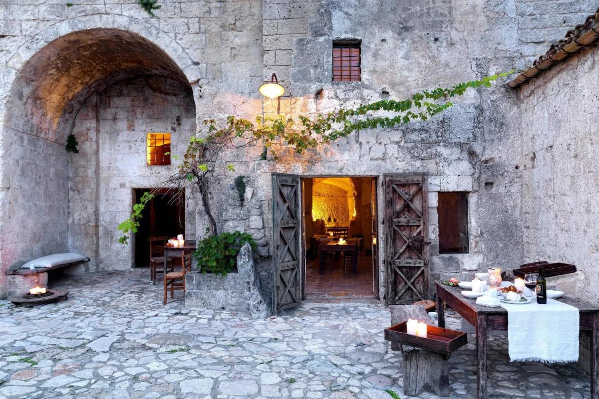 Sextantio Le Grotte Della Civita Hotel - Hotel Photo 1