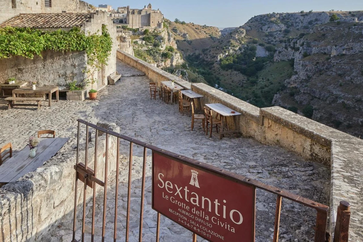 Sextantio Le Grotte Della Civita Hotel - Hotel Photo 13