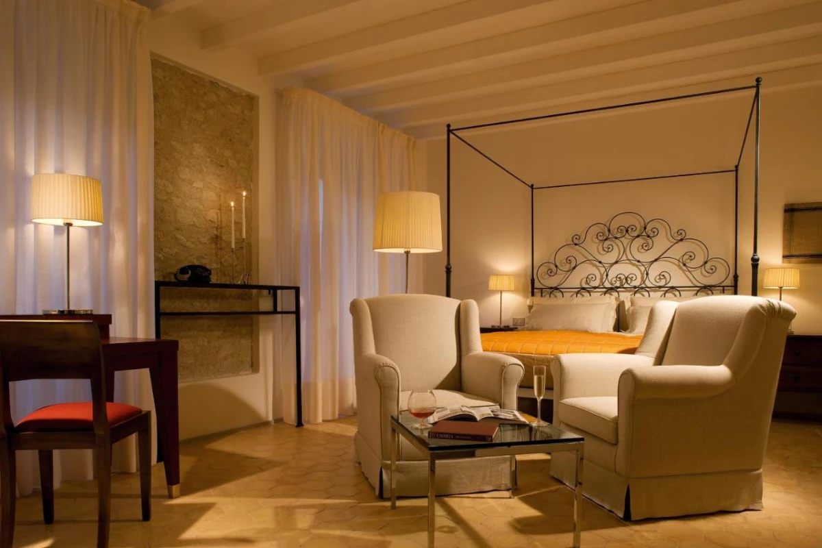 Relais & Chateaux Palazzo Seneca - Hotel Photo 8
