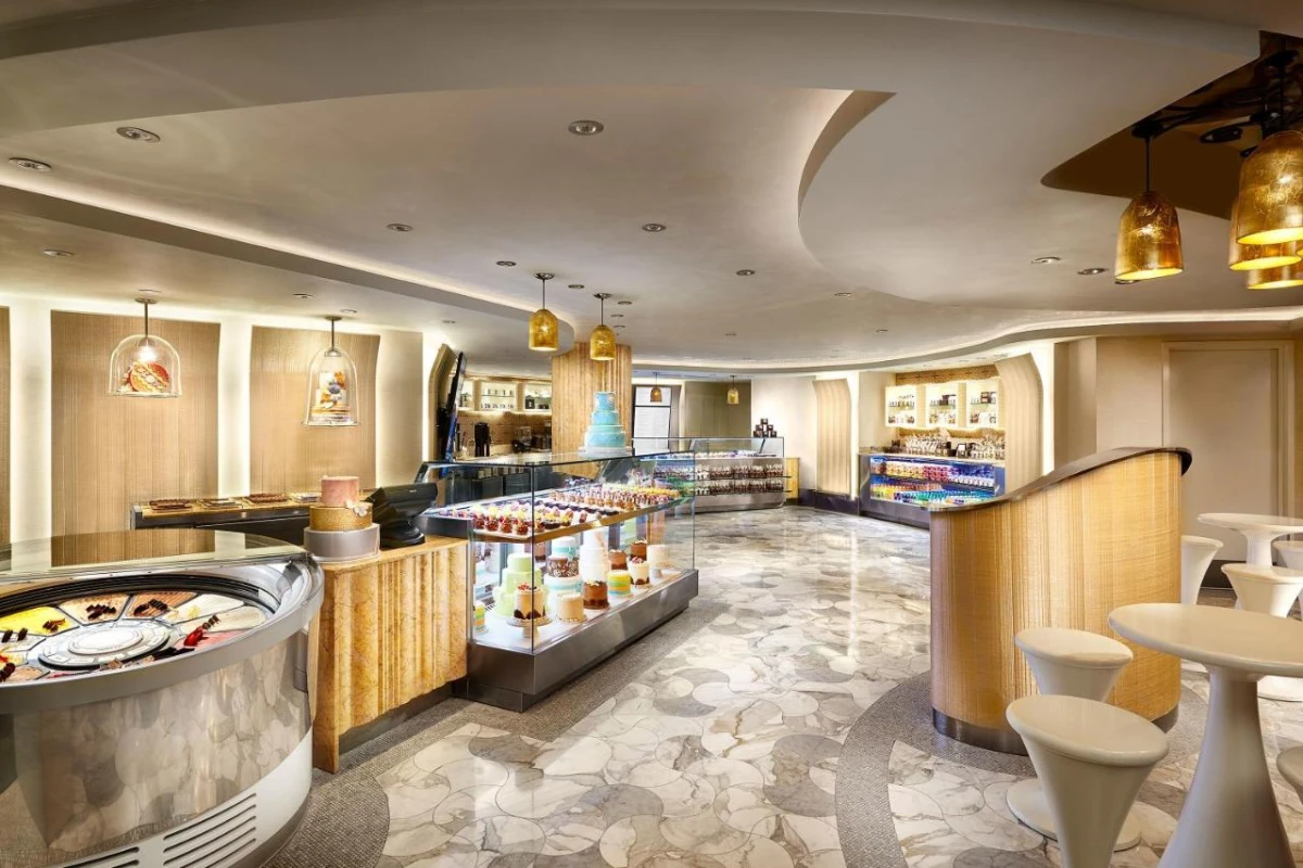 Fontainebleau Miami Beach - Hotel Photo 25