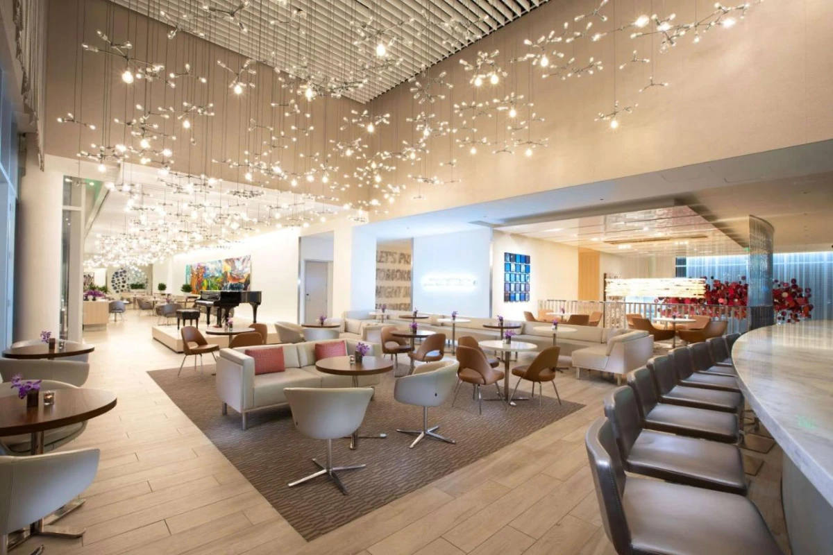 HALL Arts Hotel Dallas Curio Collection by Hilton - Hotel Photo 9