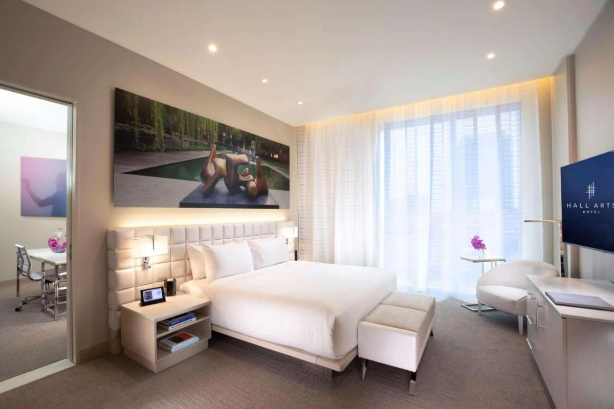 HALL Arts Hotel Dallas Curio Collection by Hilton - Hotel Photo 12