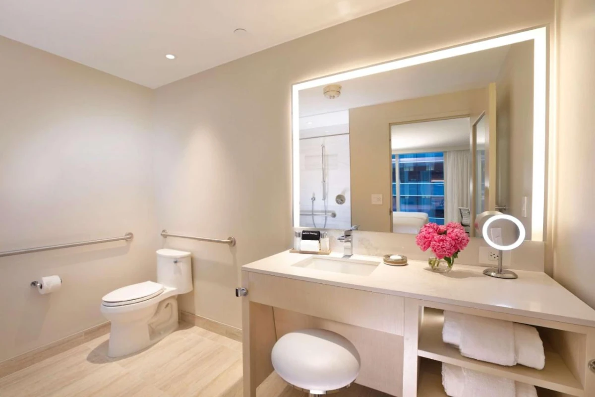 HALL Arts Hotel Dallas Curio Collection by Hilton - Hotel Photo 19