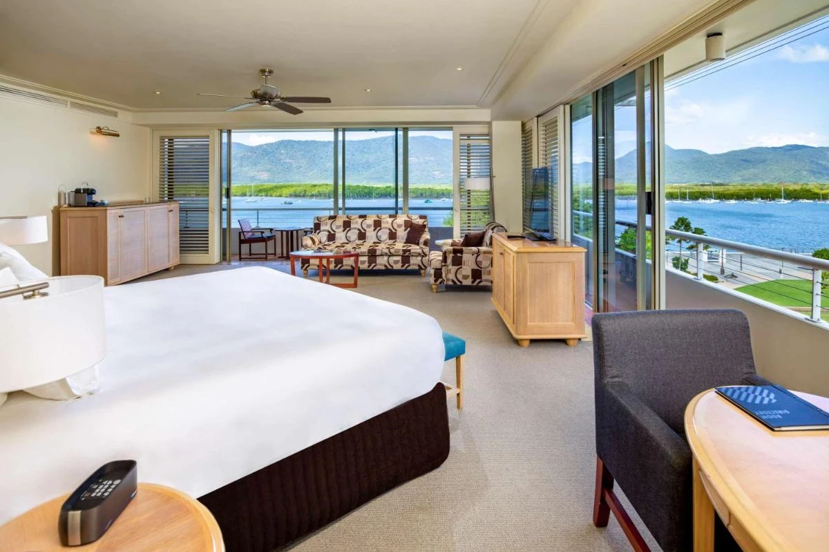 Pullman Reef Hotel Casino - Hotel Photo 2