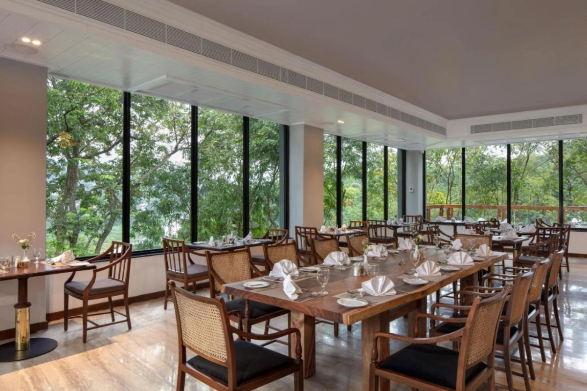 Earl's Regency - Hotel Photo 7