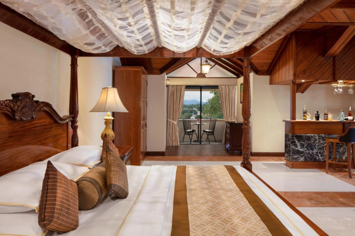 Earl's Regency - Hotel Photo 14