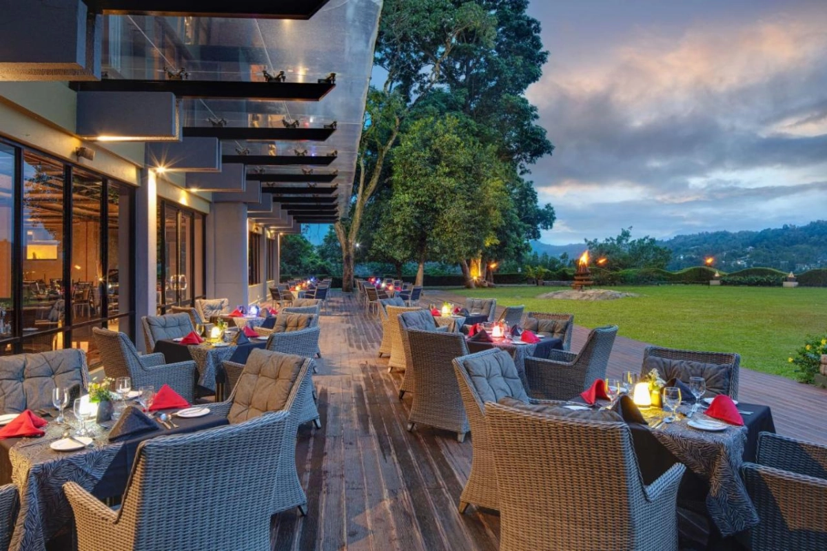 Earl's Regency - Hotel Photo 19