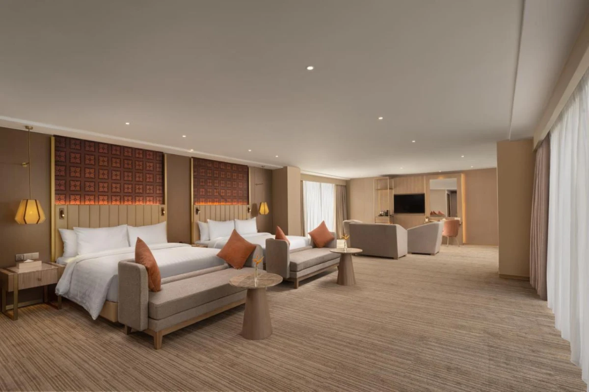 The Golden Crown Hotel - Hotel Photo 21