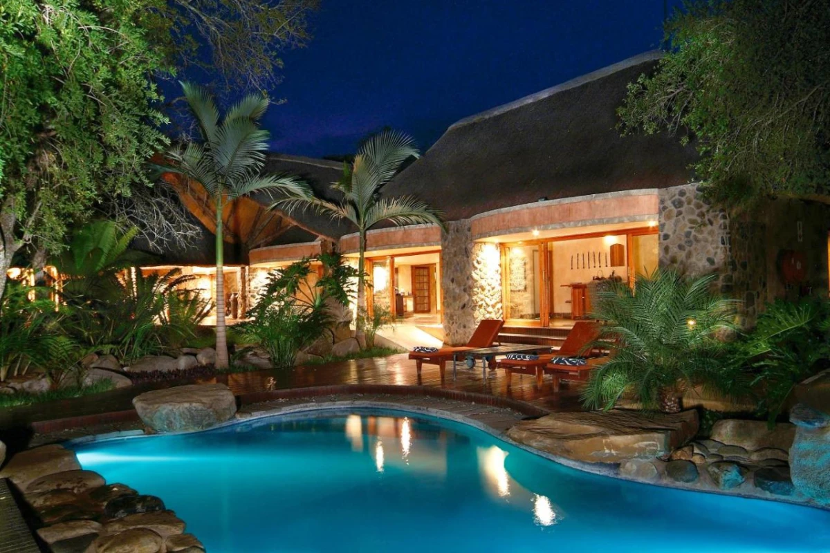 Amakhosi Safari Lodge