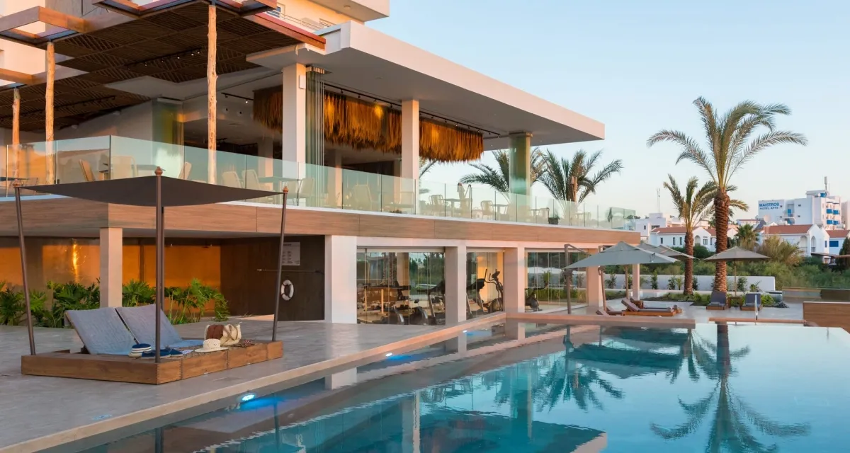 Cavo Zoe Seaside Hotel