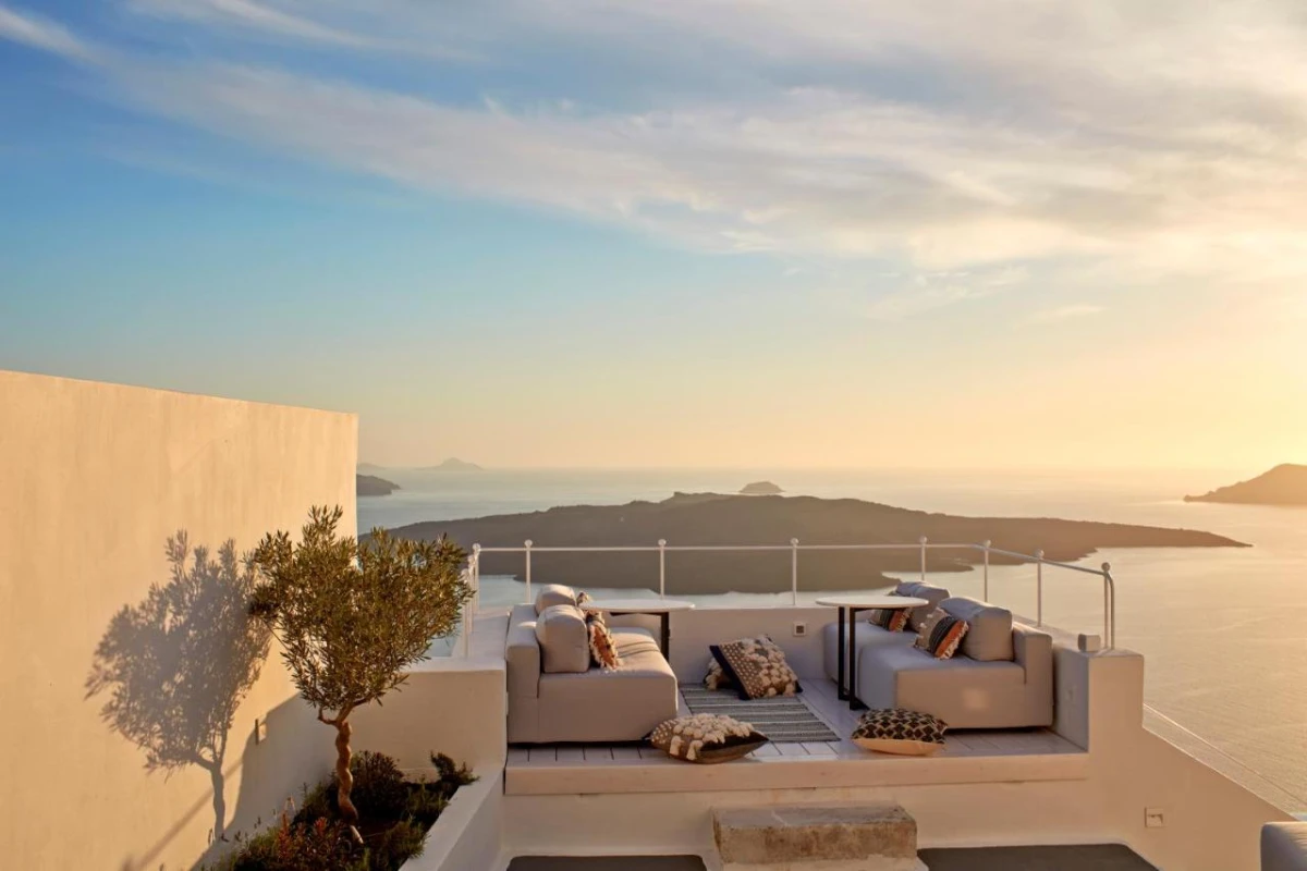 Cosmopolitan Suites