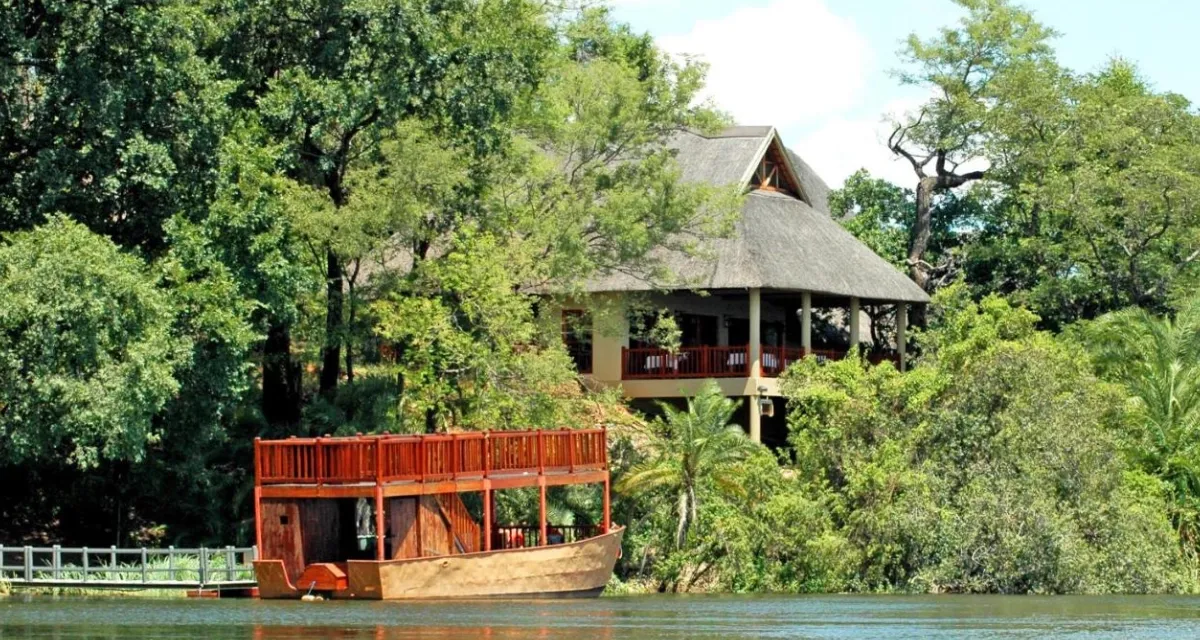 Divava Okavango Lodge & Spa