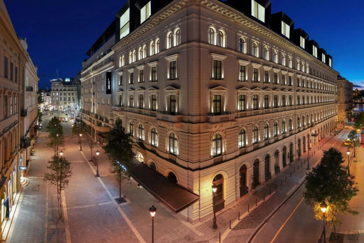Dorothea Hotel Budapest Autograph Collection