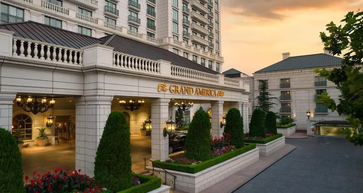 Grand America Hotel