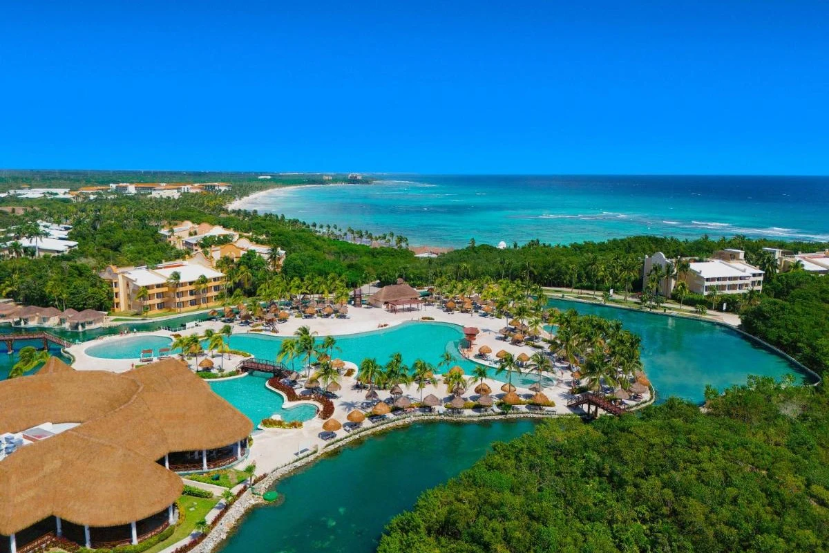 Grand Palladium White Sand Resort & Spa