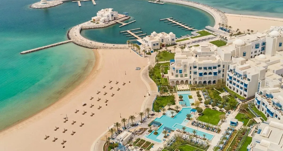 Hilton Salwa Beach Resort & Villas