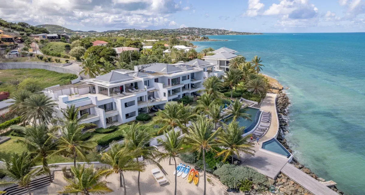 Hodges Bay Resort & Spa