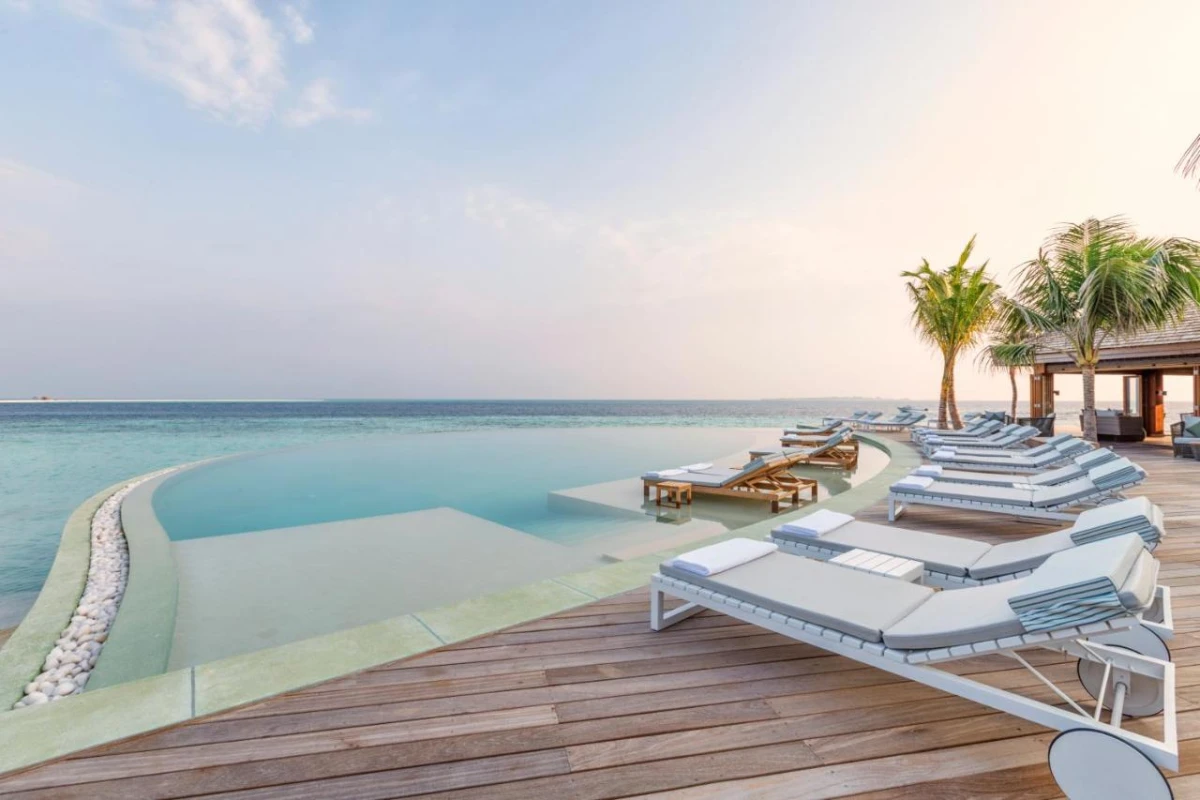 Hurawalhi Island Resort