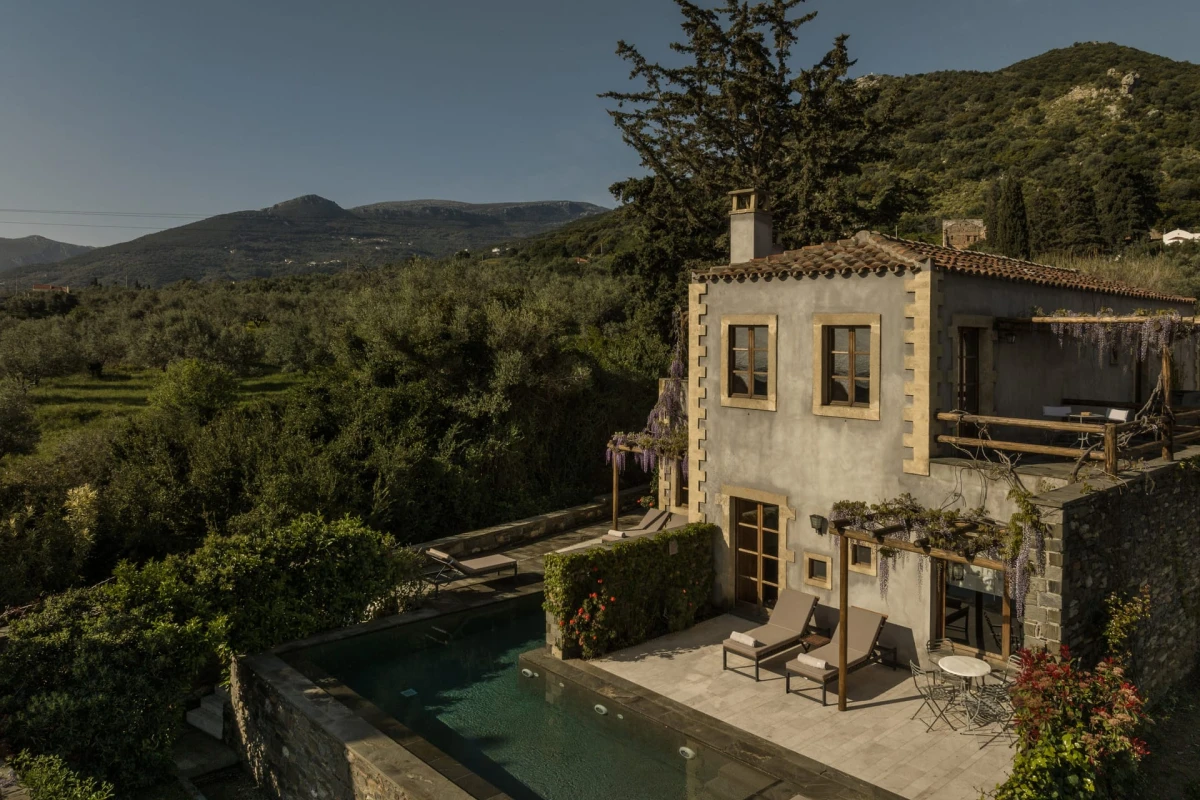 Kinsterna Hotel & Spa