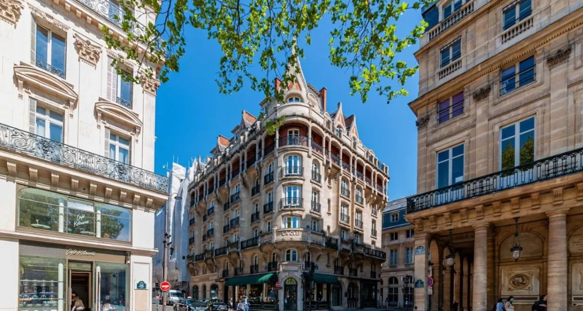 La Clef Louvre Paris