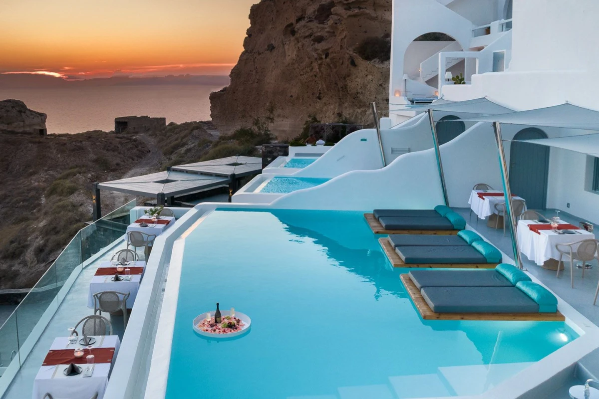 Maregio Suites