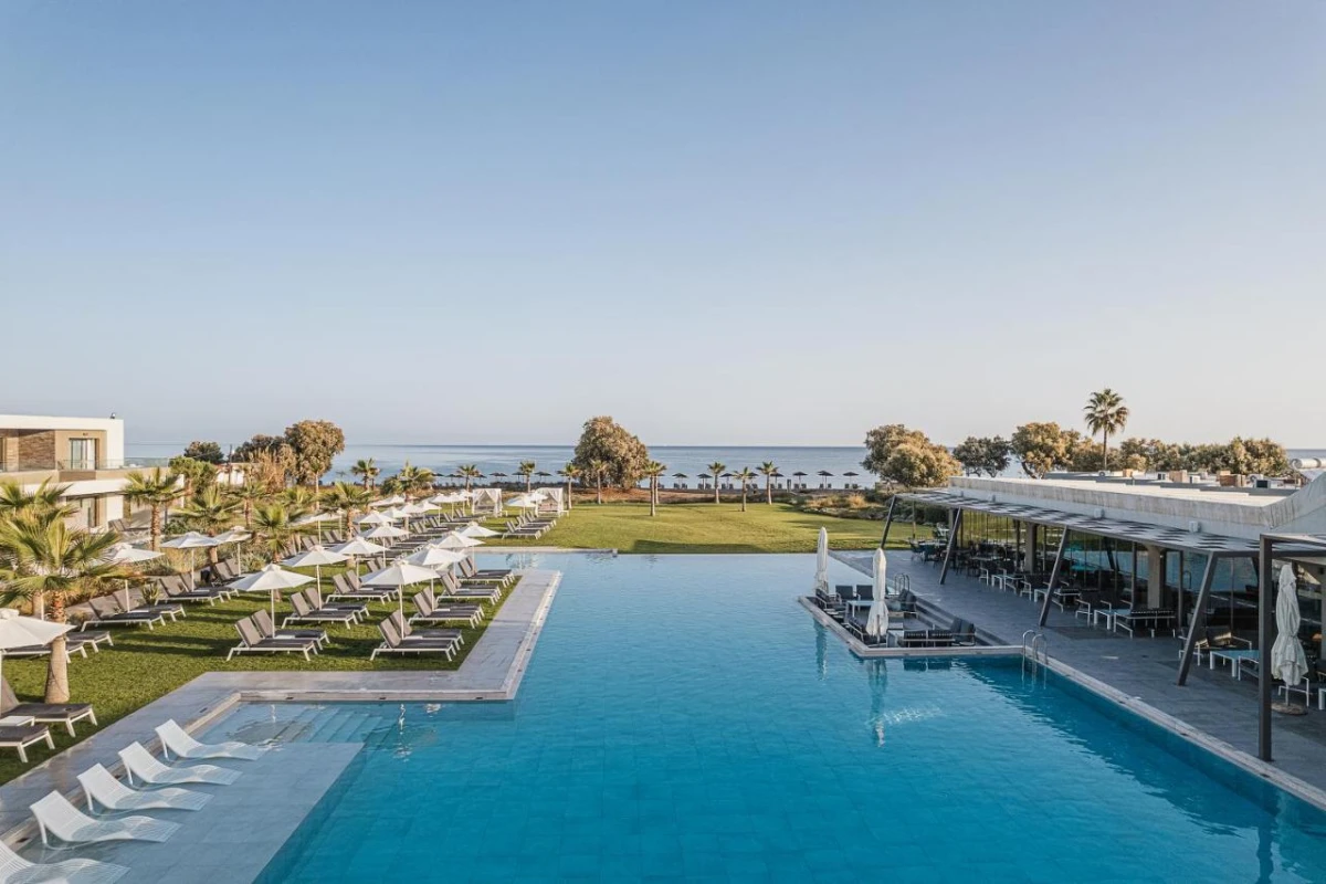 Myrion Beach Resort