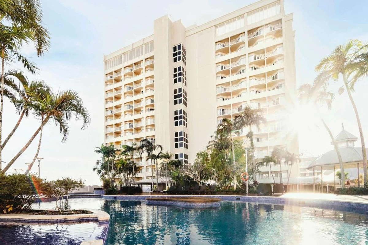 Pullman Cairns International