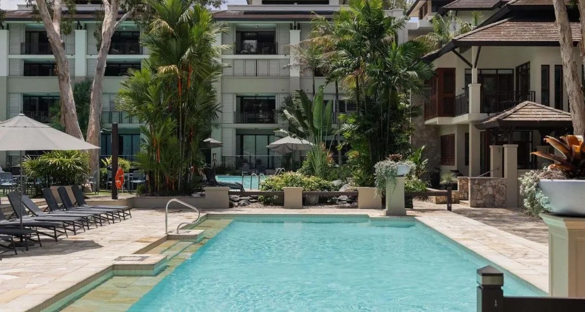 Pullman Palm Cove Sea Temple Resort & Spa