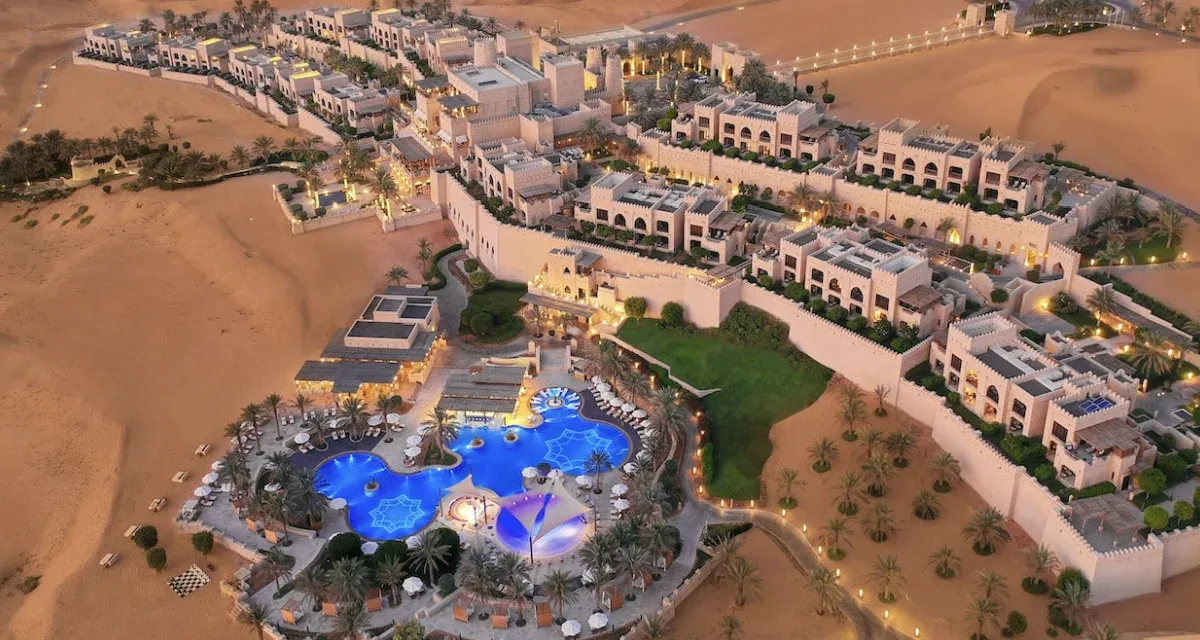Qasr Al Sarab Desert Resort by Anantara