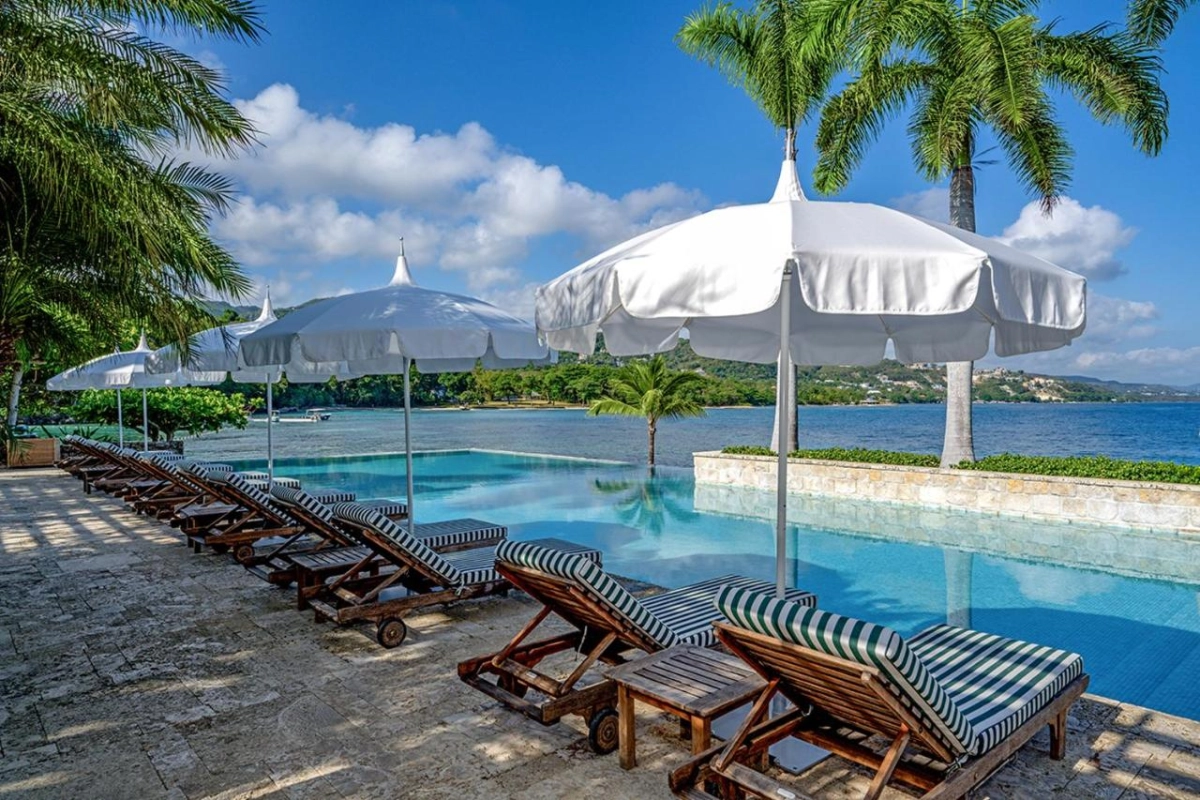 Round Hill Hotel & Villas