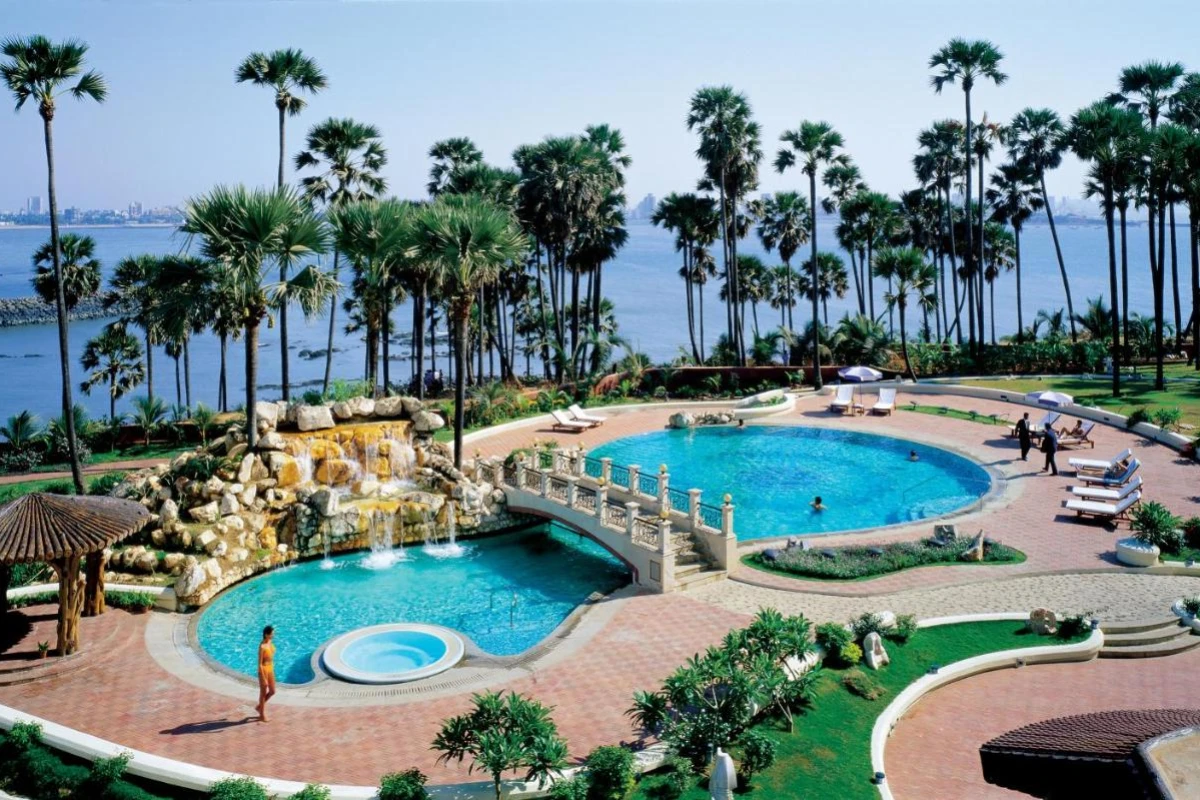 Taj Lands End