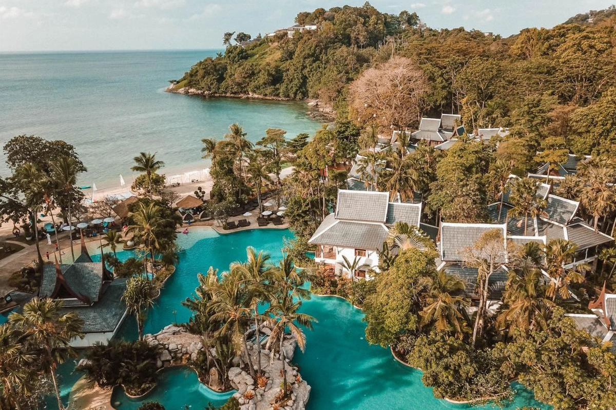 Thavorn Beach Village Resort
