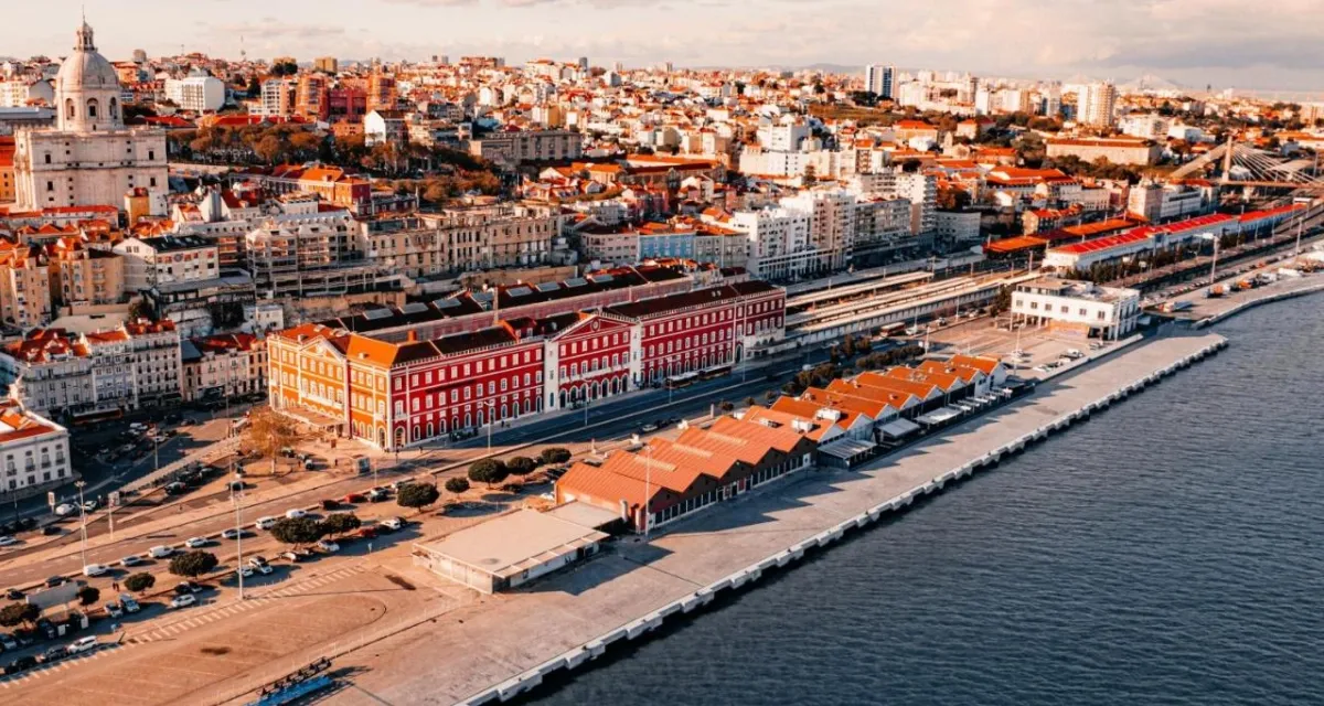 The Editory Riverside Santa Apolonia