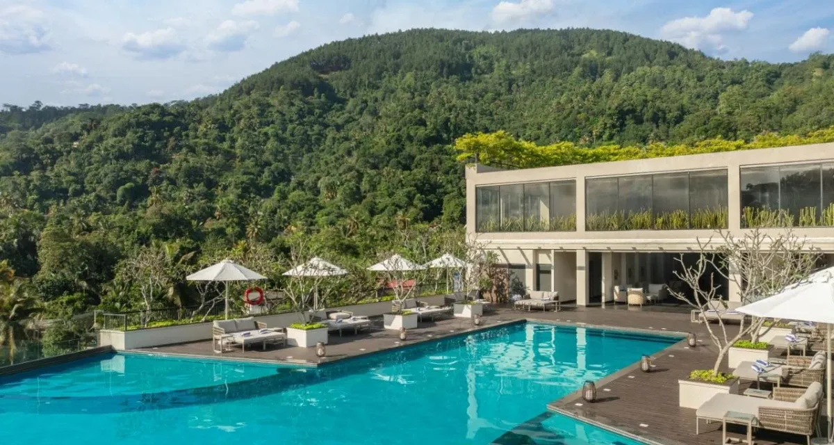 The Golden Crown Hotel