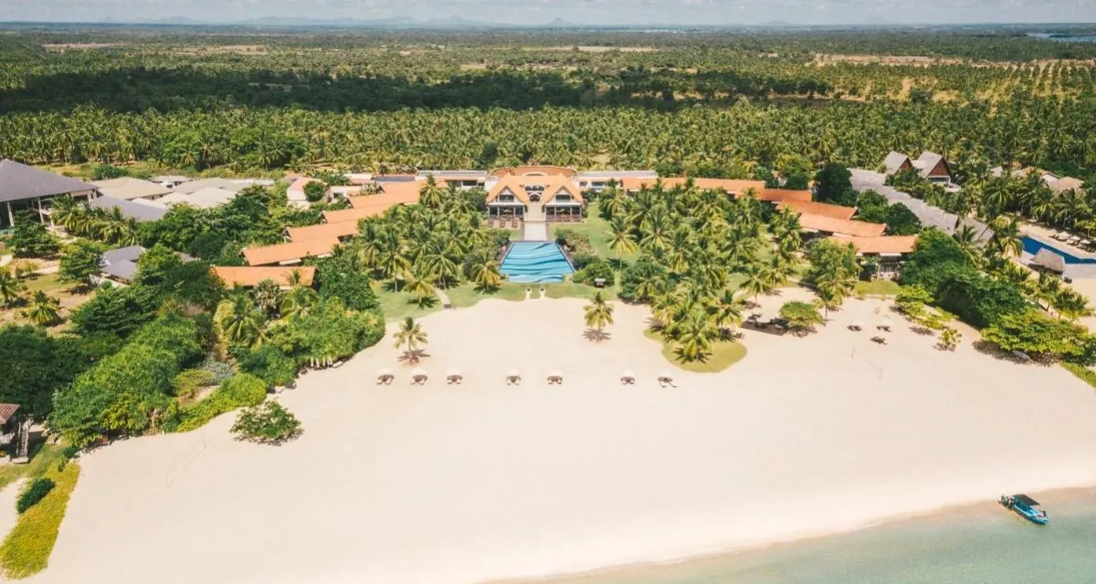 Uga Bay by Uga Escapes