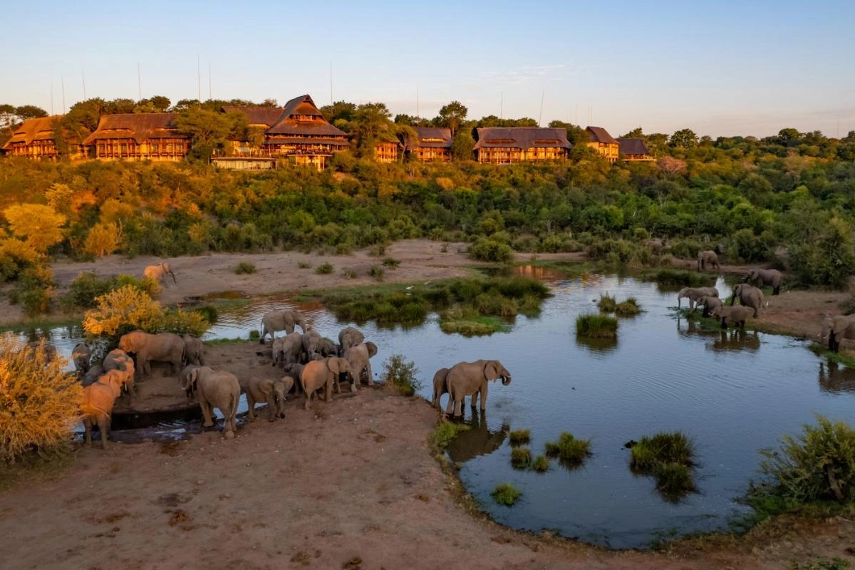Victoria Falls Safari Lodge