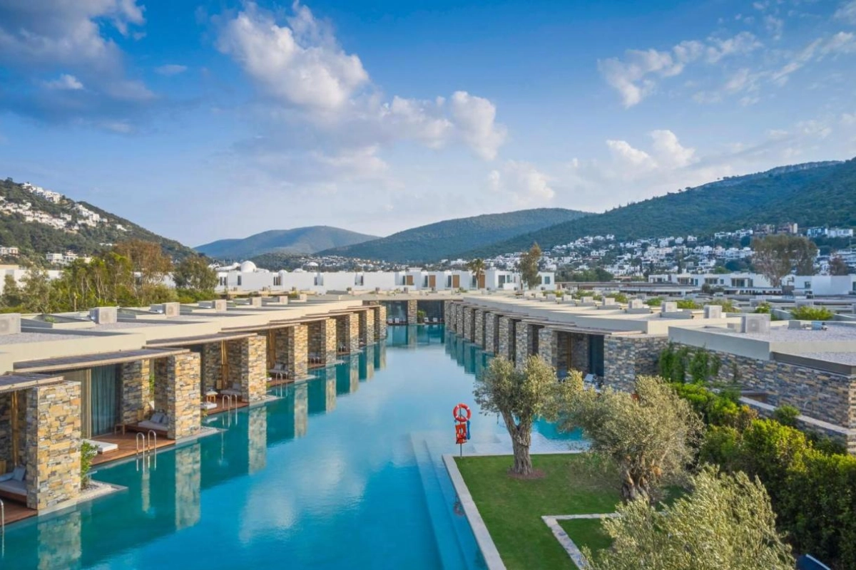 Voyage Torba & Private Hotel