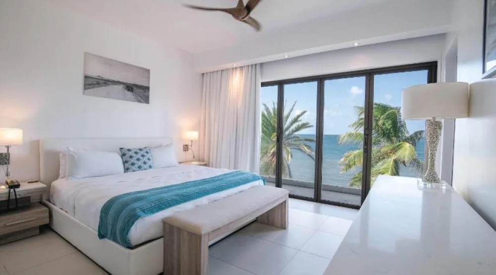 4-bedroom Oceanfront Penthouse, Two King Beds, Two Double Beds, Two Twin Beds, Nsmk at Hodges Bay Resort & Spa