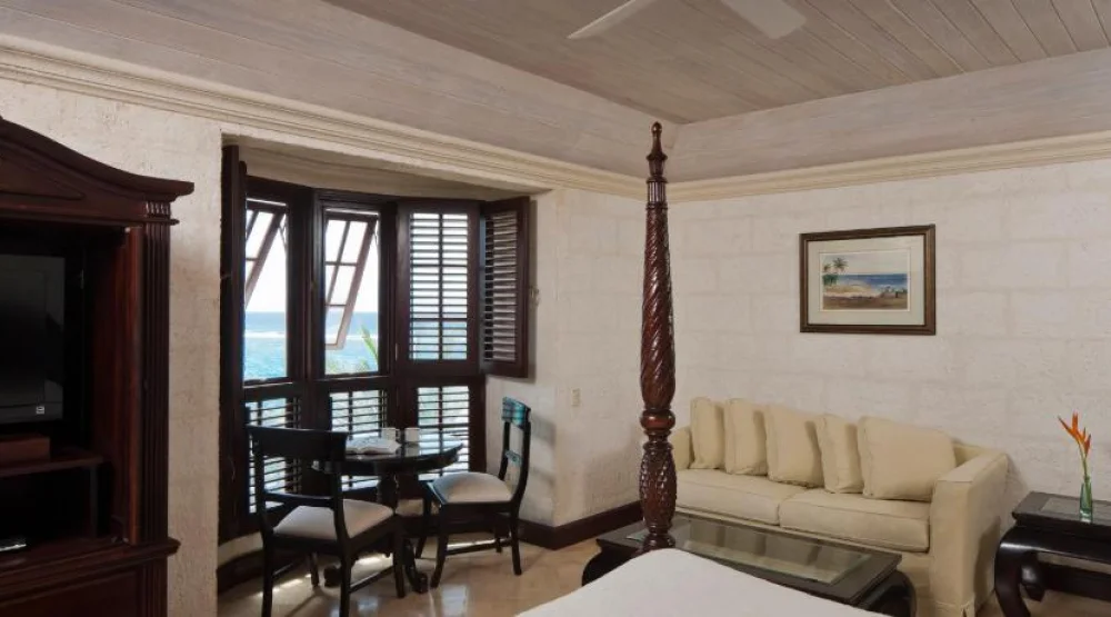 Junior King Suite with Garden View at The Crane Resort