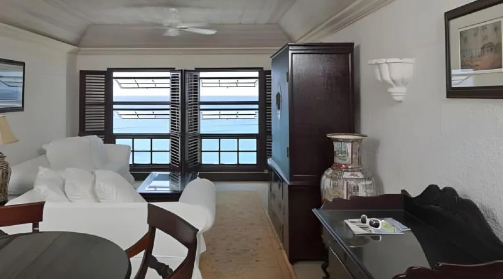 One Bedroom King Suite with Private Pool at The Crane Resort