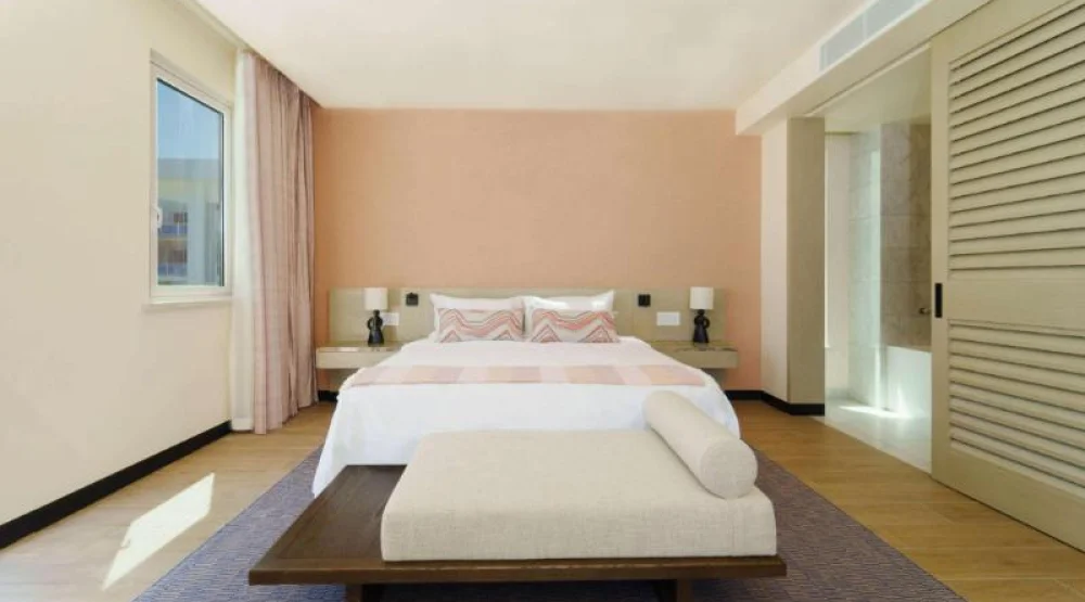 Deluxe King Resort View at Wyndham Grand Sam Lords Castle Barbados