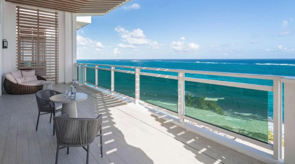 Ocean 1-bedroom Suite with Outdoor Tub at Wyndham Grand Sam Lords Castle Barbados
