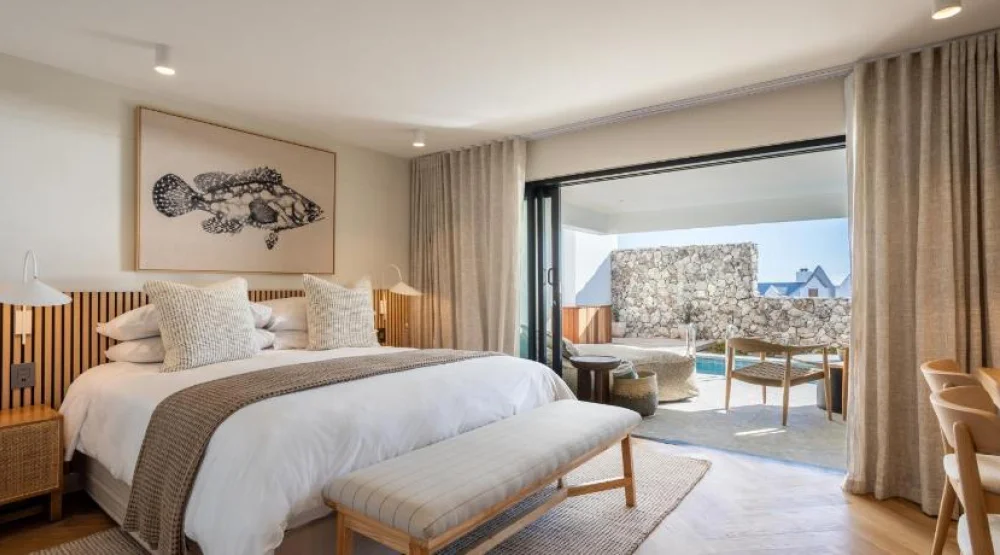 Brand New Oyster Villa Suites at Abalone Hotel & Villas