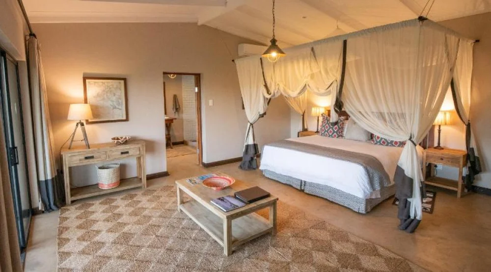 Deluxe Double Or Twin Room at Fugitives Drift Lodge