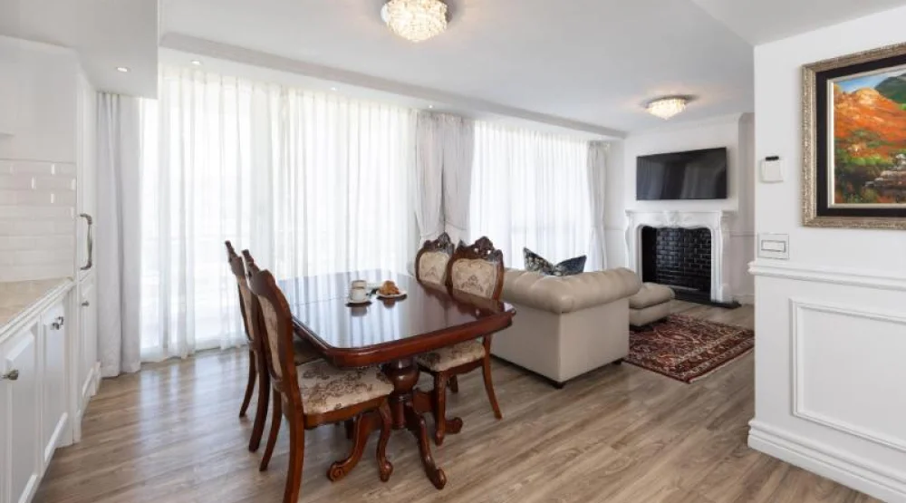 3-bedroom Suite at Pepperclub Hotel