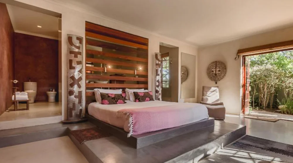 Luxury Room at Singa Lodge