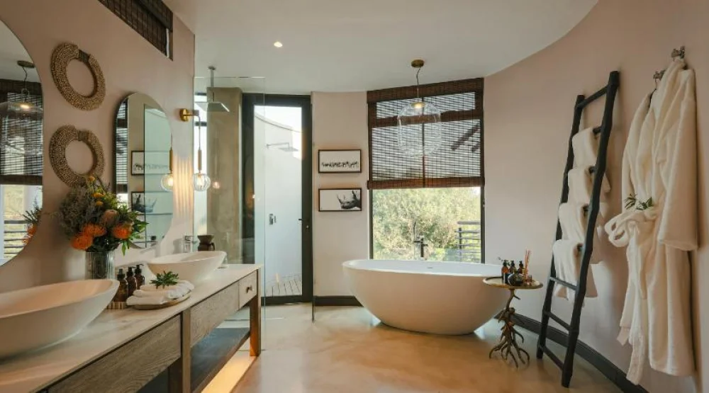 Four Bedroom Royal Residence at Thanda Safari