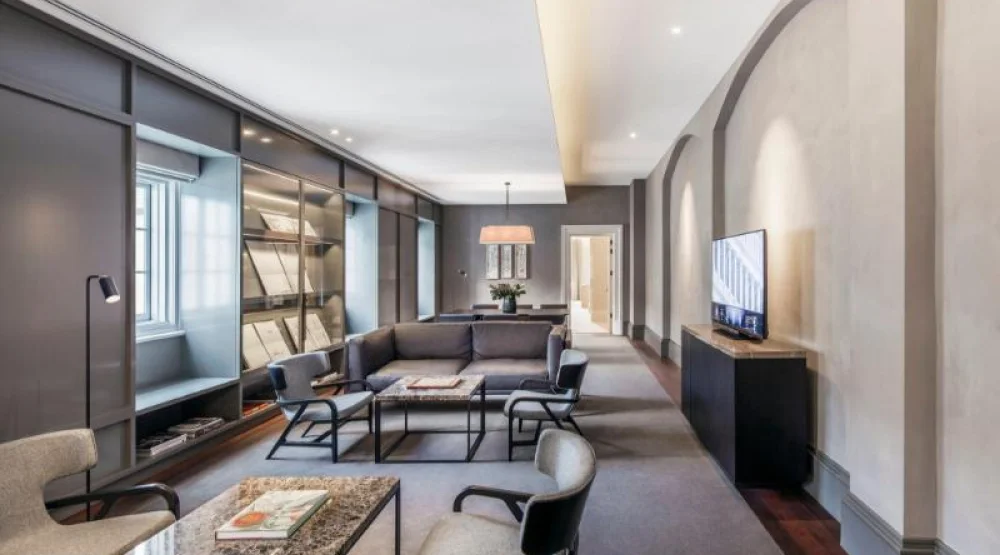 Como Suite at Como The Treasury